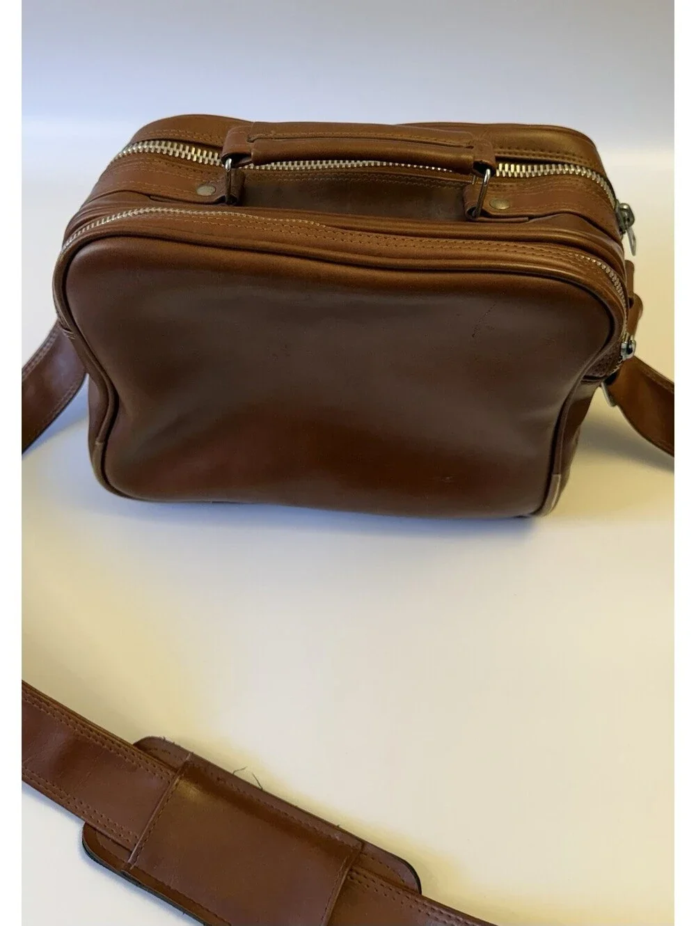 1970s Vintage Coast S-1 Tan Padded Camera Bag With Shoulder Strap